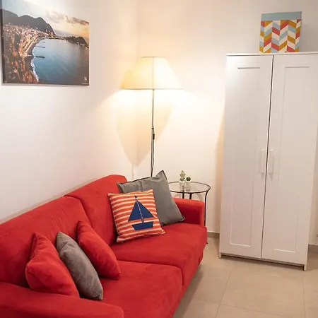 069 - Casa Tramonto, In Centro, 450metri Da Mare * Сестри-Леванте